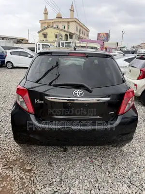 Toyota Vitz 1.3 FWD 5dr 2014 Black