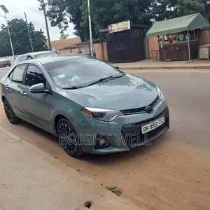 Toyota Corolla S Plus 4dr Sedan (1.8L 4cyl CVT) 2016 Green