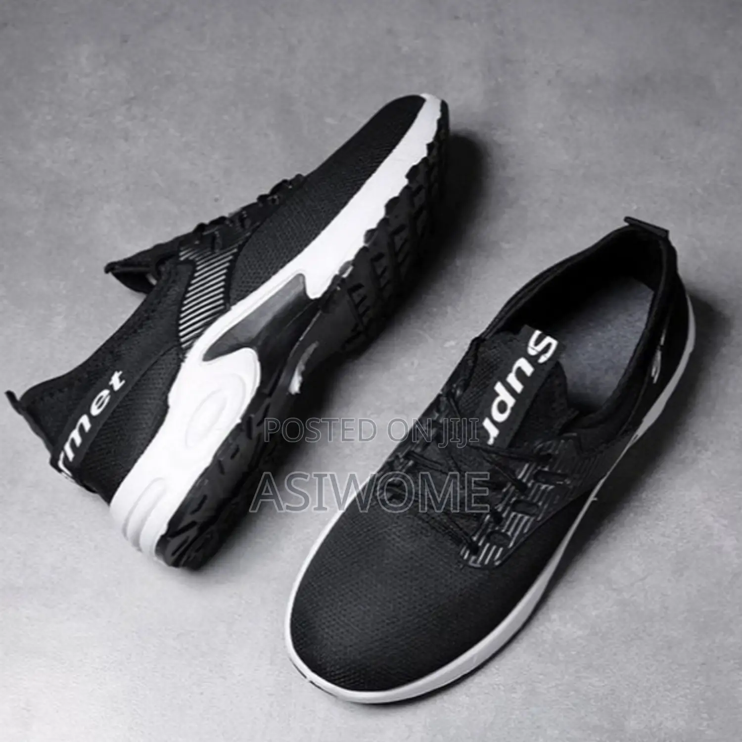 Lace Sneaker