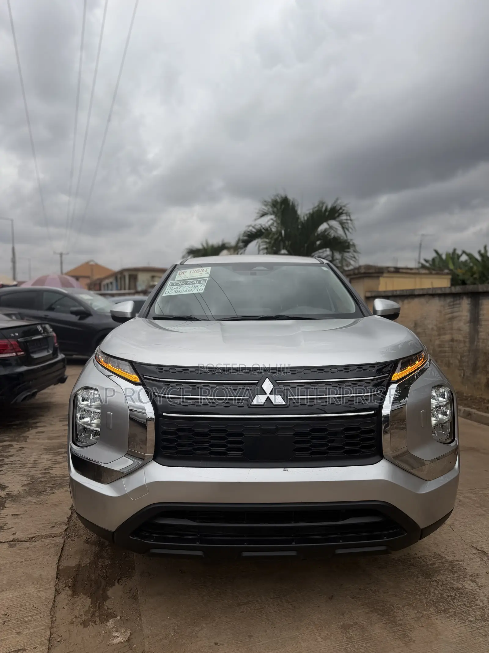 Mitsubishi Outlander ES 2024 Silver