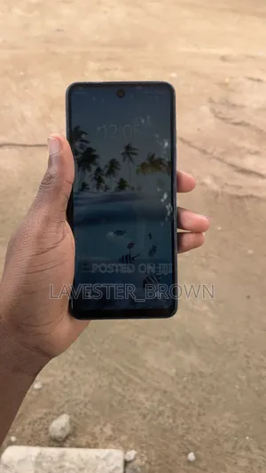 Tecno Spark 20 128 GB Black
