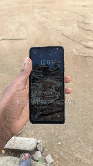 Tecno Spark 20 128 GB Black