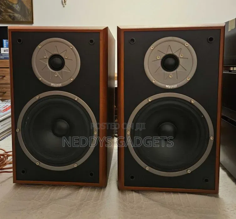 Magnat Monitor Supreme 200