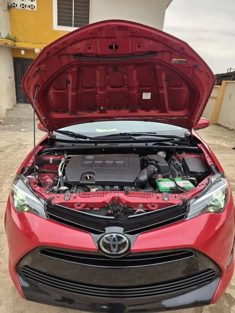 Toyota Corolla 2018 Red
