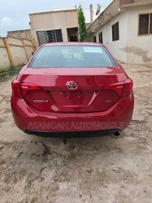 Toyota Corolla 2018 Red