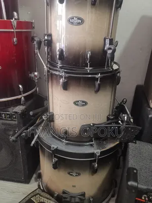 Pearl Vision Birch Drum