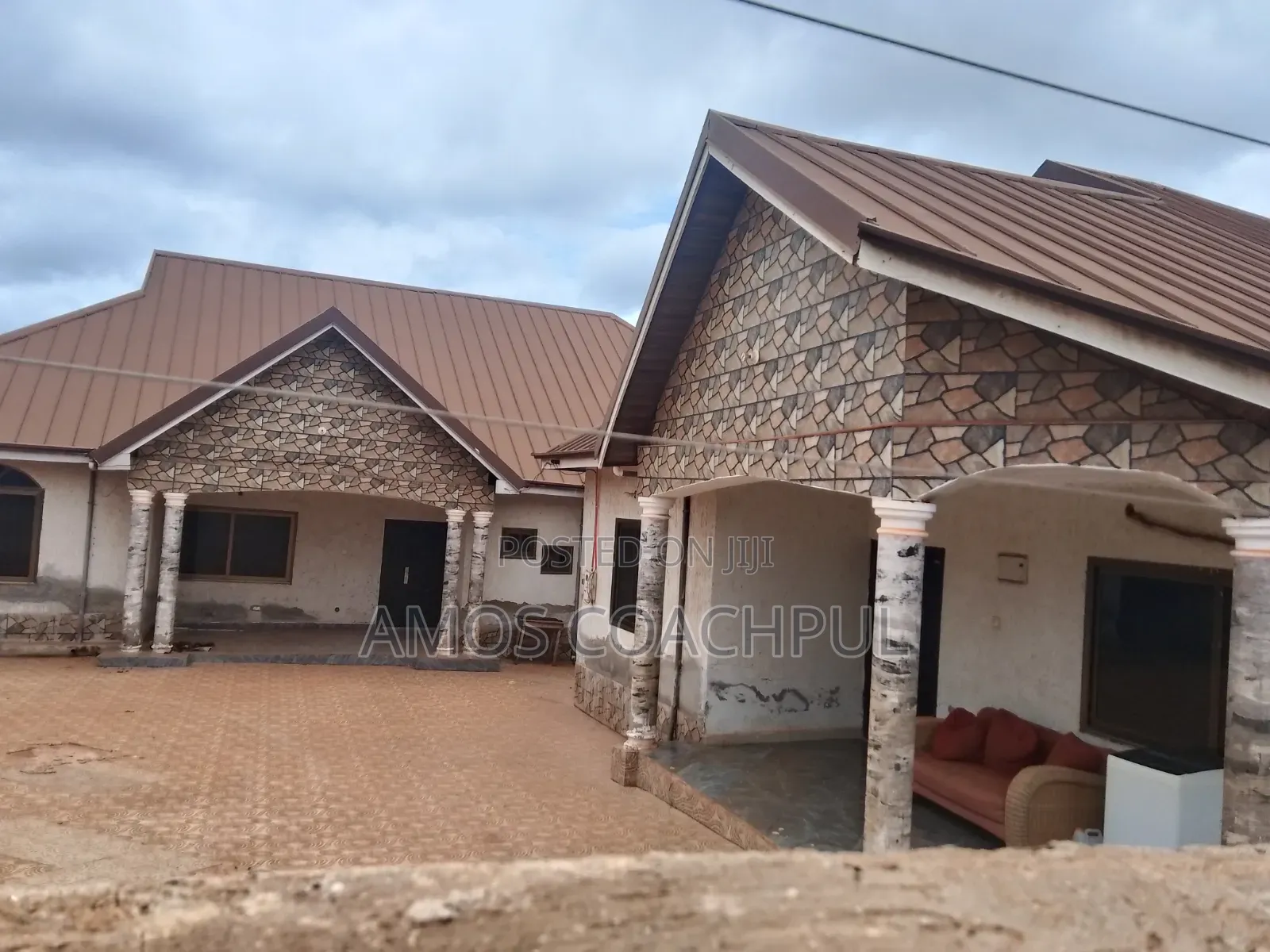 Two Apartments at SYN AIRPORT