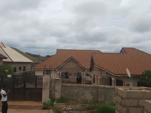 Two Apartments at SYN AIRPORT