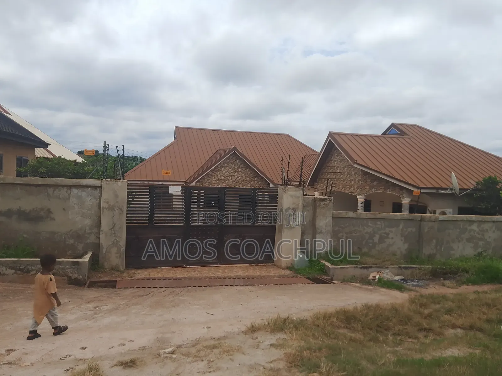 Two Apartments at SYN AIRPORT
