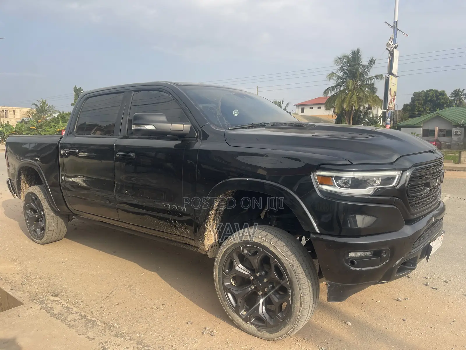RAM 1500 2022 Black