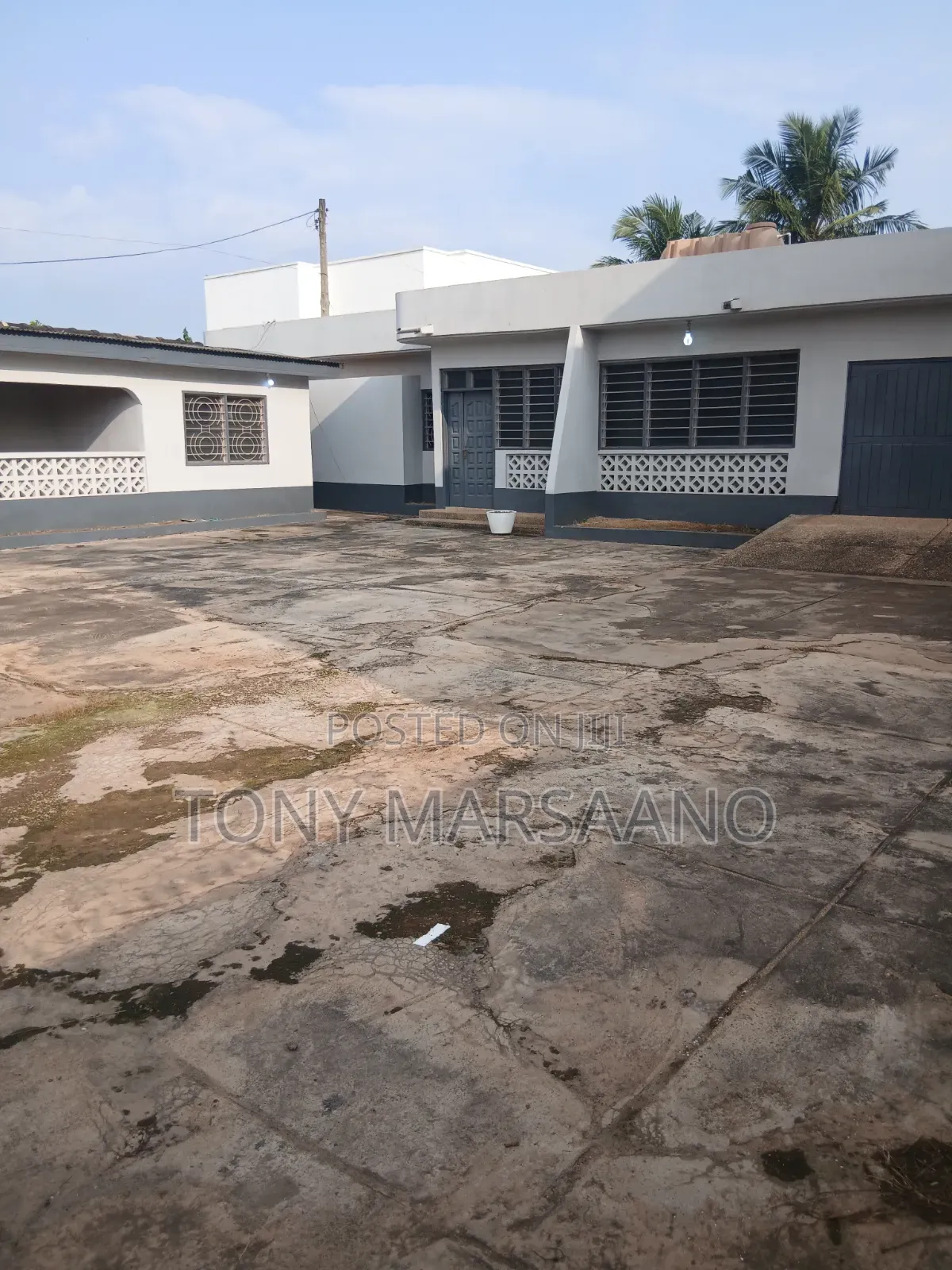 7bdrm House in Haatso, Papao for rent