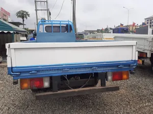 Hyundia Mighty 2001