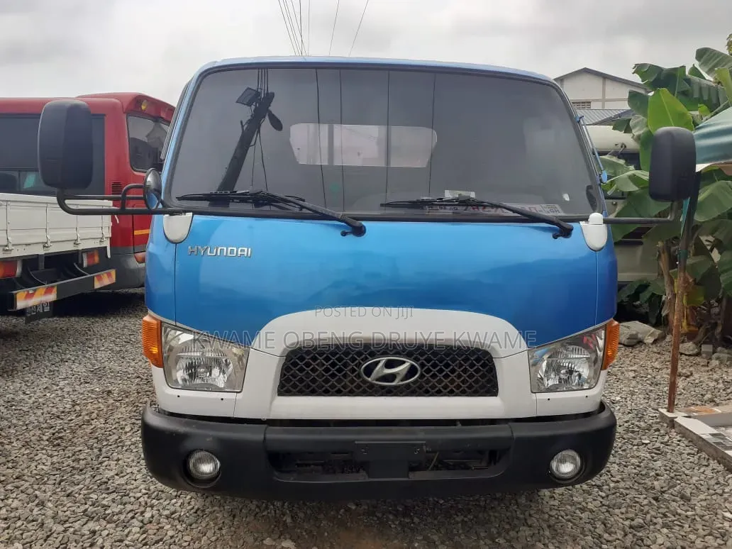 Hyundia Mighty 2001
