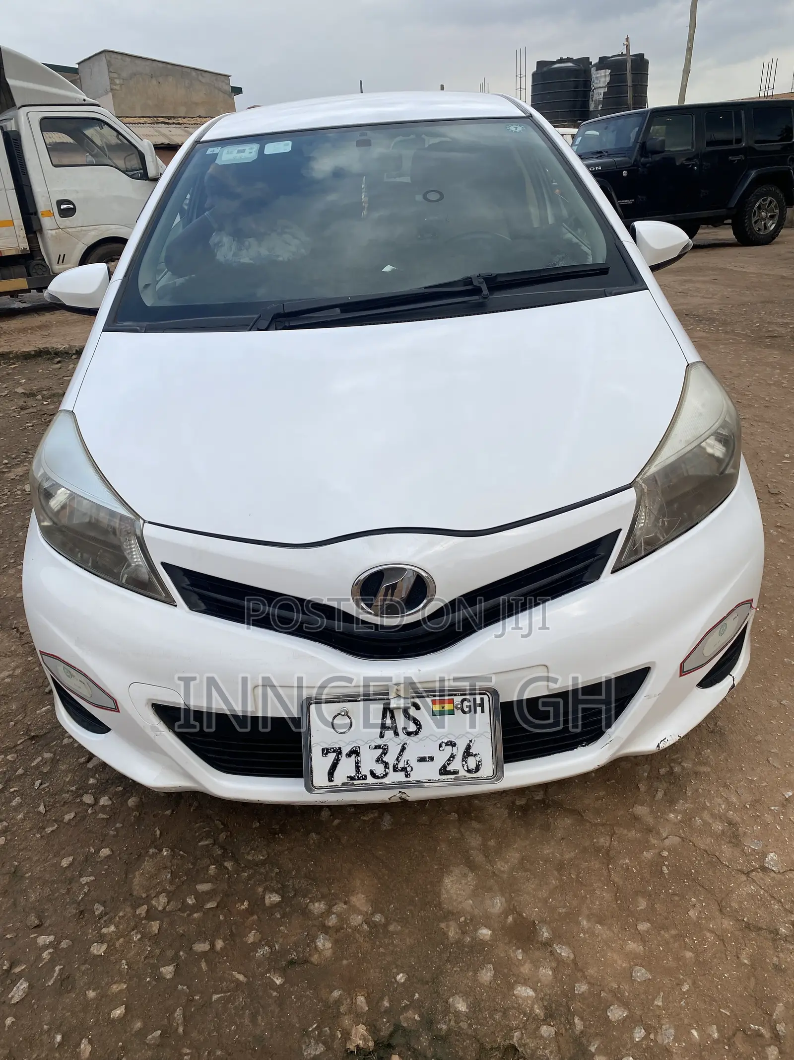 Toyota Vitz 2013 White