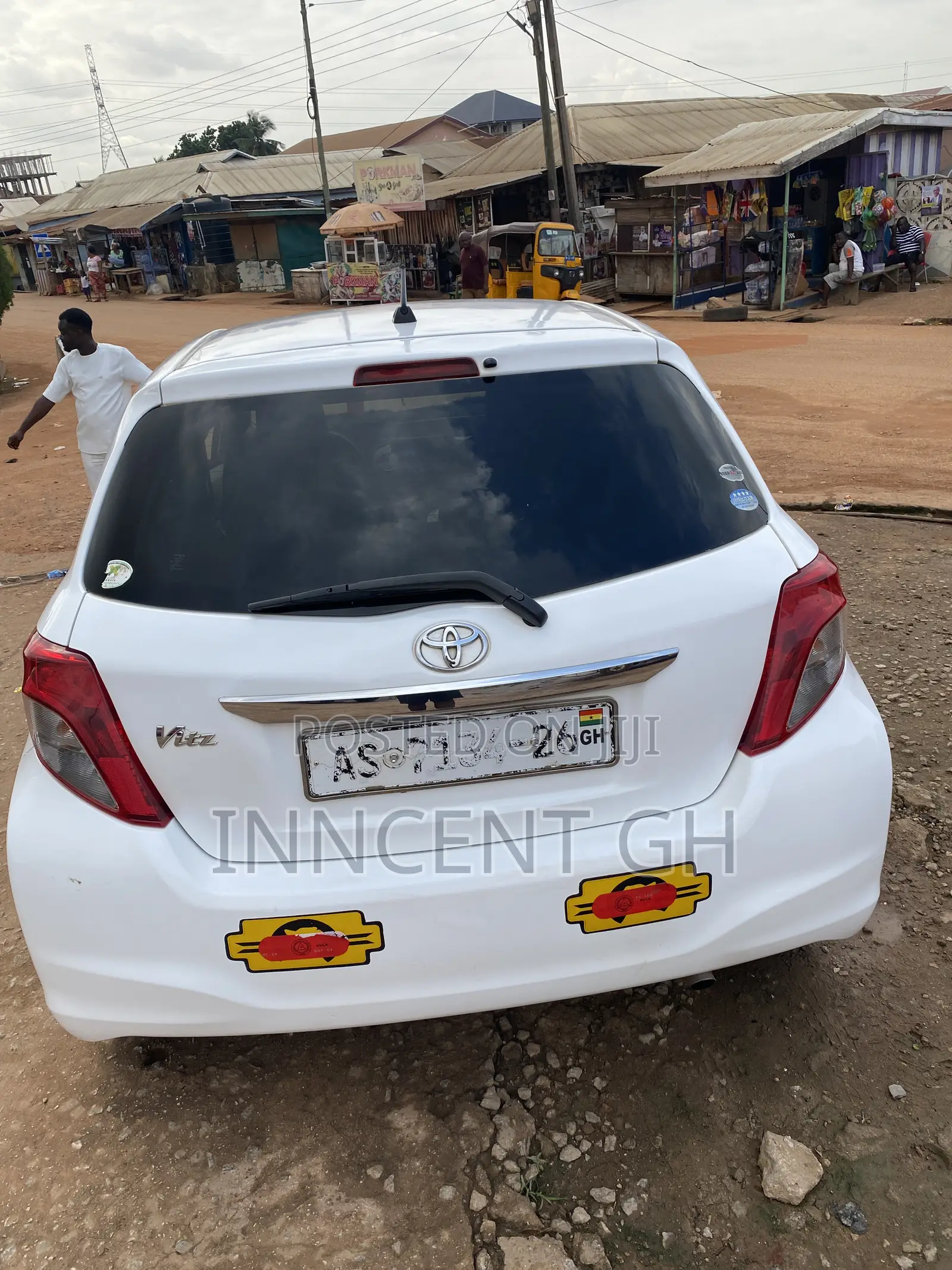 Toyota Vitz 2013 White
