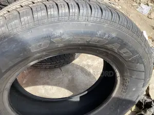 All Kinds of Car Tyres Both Ruff and Smooth and All Sizes