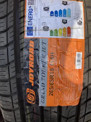 All Kinds of Car Tyres Both Ruff and Smooth and All Sizes