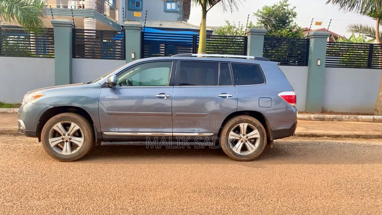 Toyota Highlander 2013 Gray