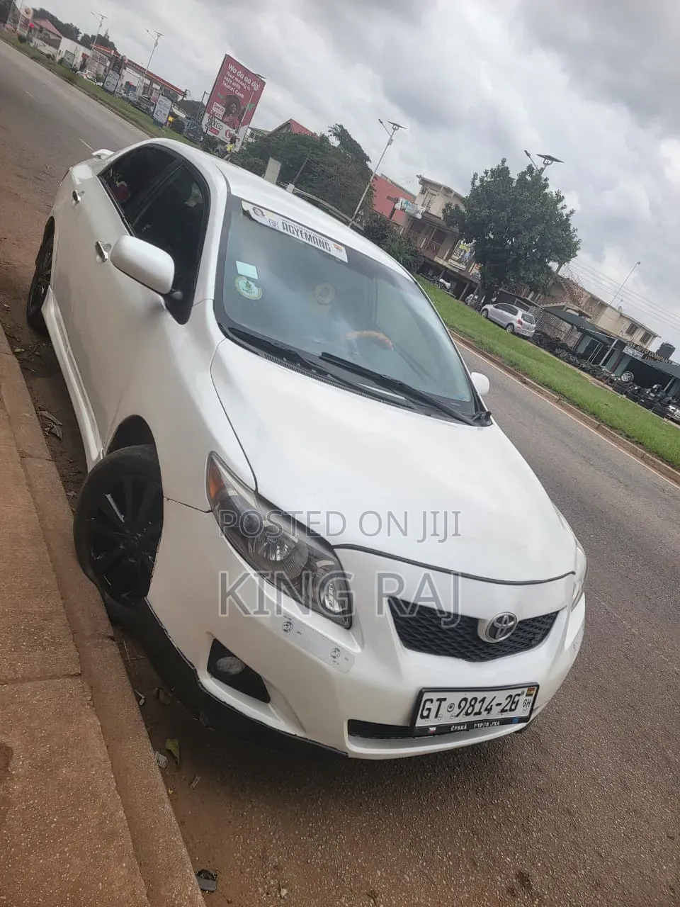 Toyota Corolla 2010 White