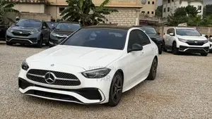 Mercedes-Benz C300 2022 White