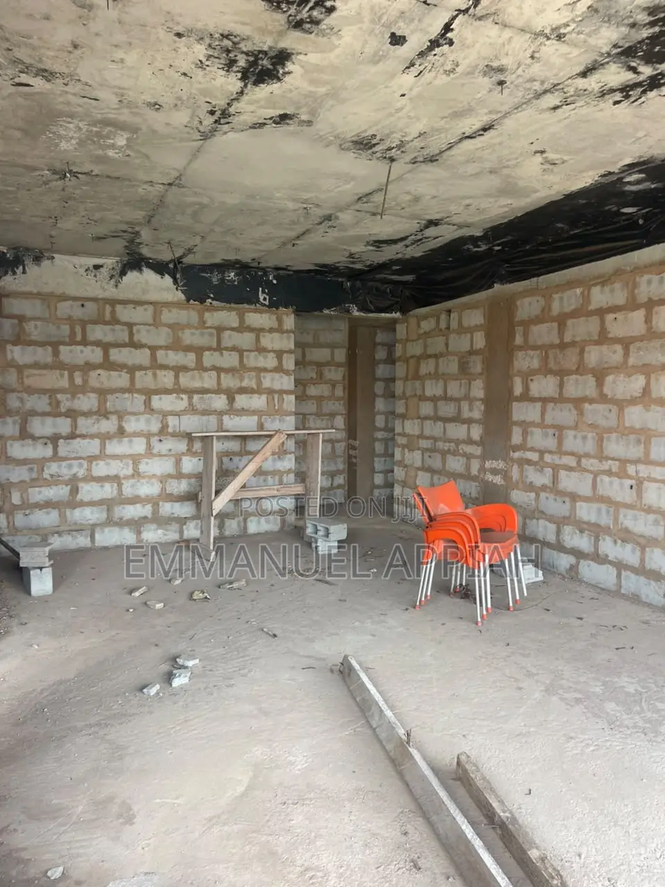 8bdrm Apartment in Achimota Abc for sale