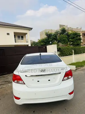 Hyundai Accent SE Sedan 2016 White
