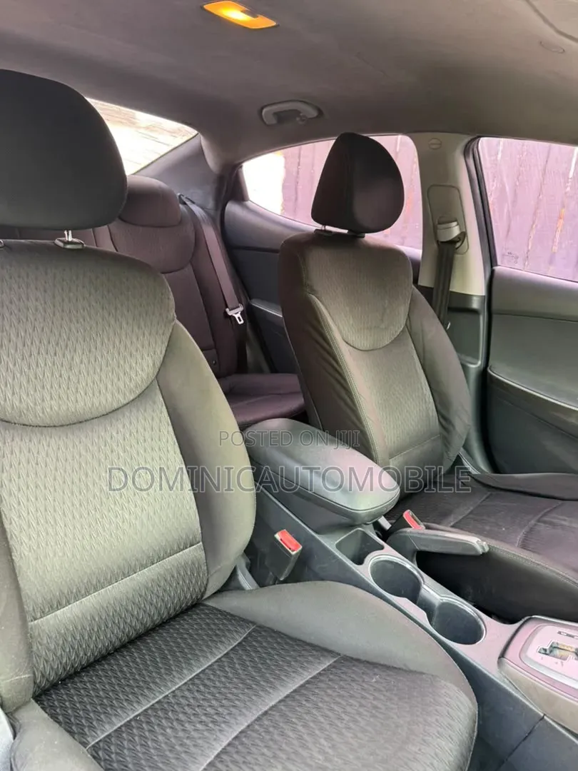 Hyundai Avante 2012 Black