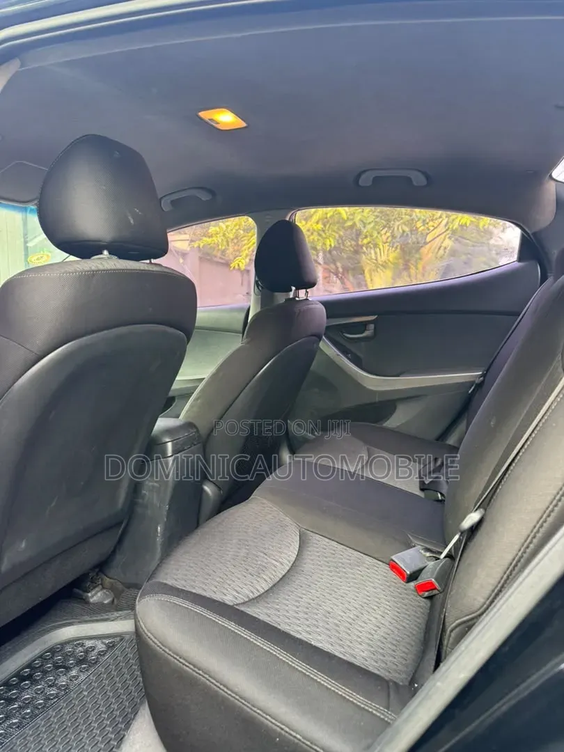 Hyundai Avante 2012 Black