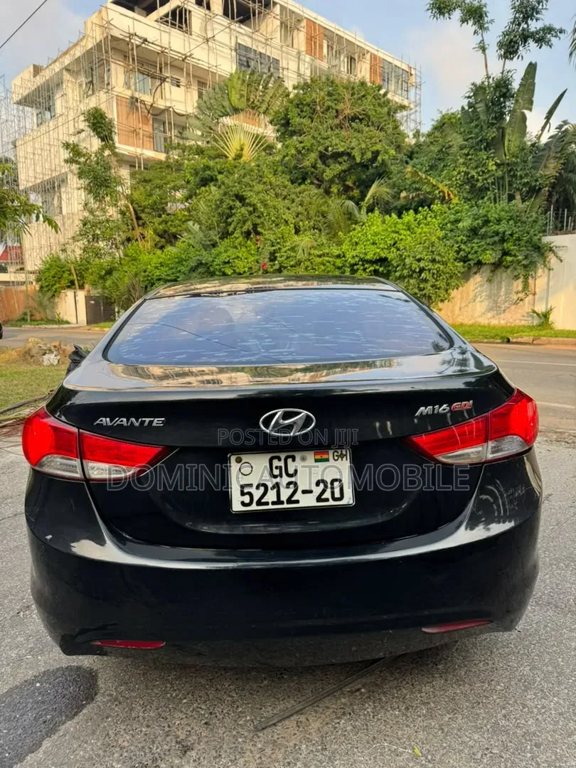 Hyundai Avante 2012 Black