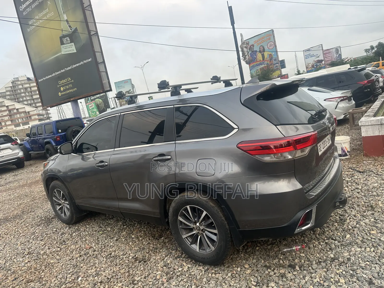 Toyota Highlander XLE 2019 Gray