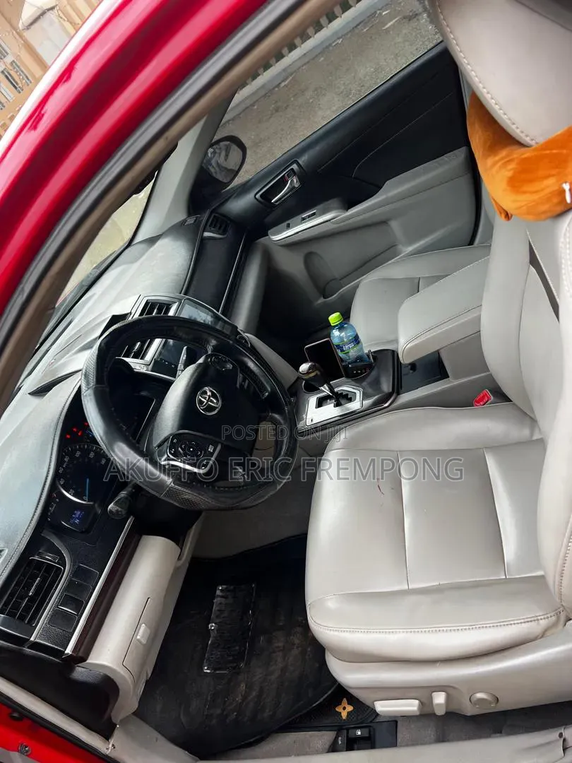 Toyota Camry 2014 Red