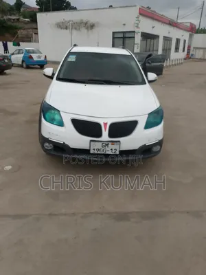 Pontiac Vibe 2006 White