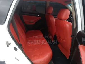Pontiac Vibe 2006 White