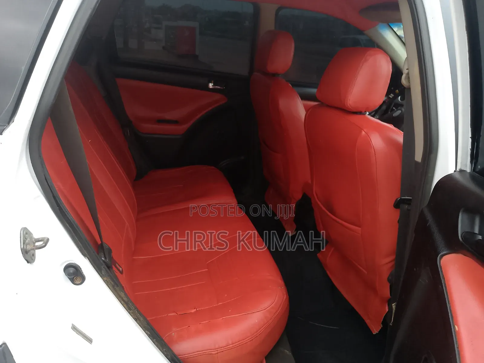 Pontiac Vibe 2006 White