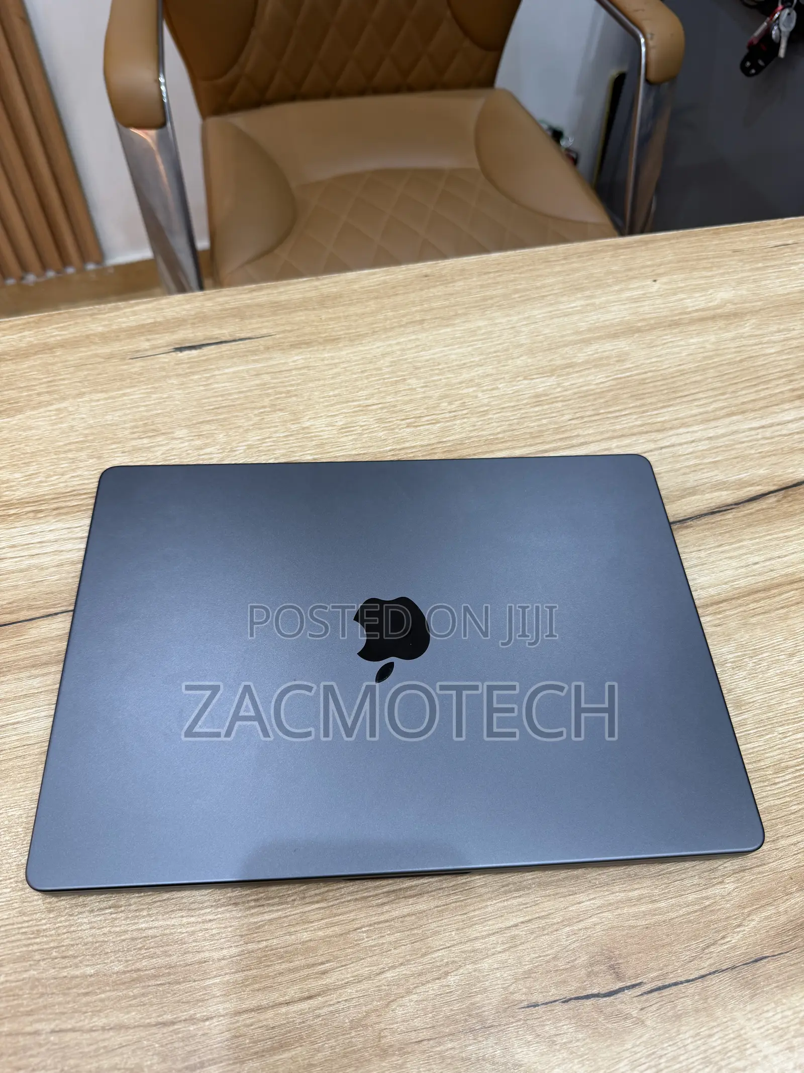 Laptop Apple MacBook Pro 2024 M4 16GB Apple M4 SSD 512GB