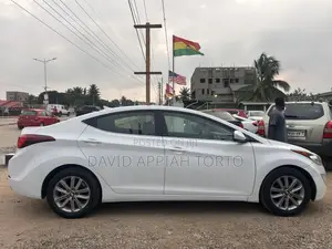 Hyundai Elantra SE 4dr Sedan (1.8L 4cyl 6A) 2015 White