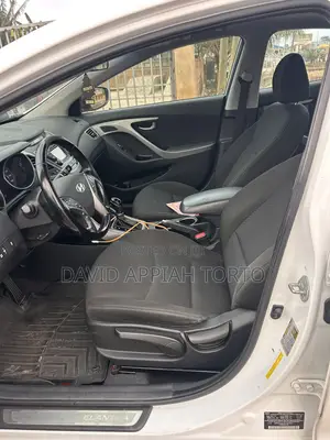 Hyundai Elantra SE 4dr Sedan (1.8L 4cyl 6A) 2015 White