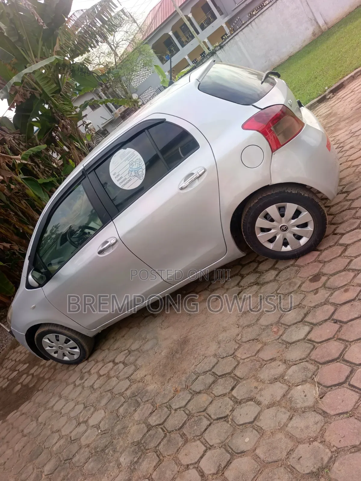 Toyota Vitz 2010 Gray