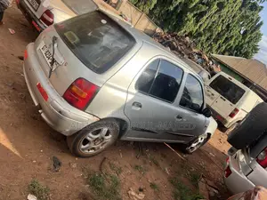 Nissan Micra 1998 Silver