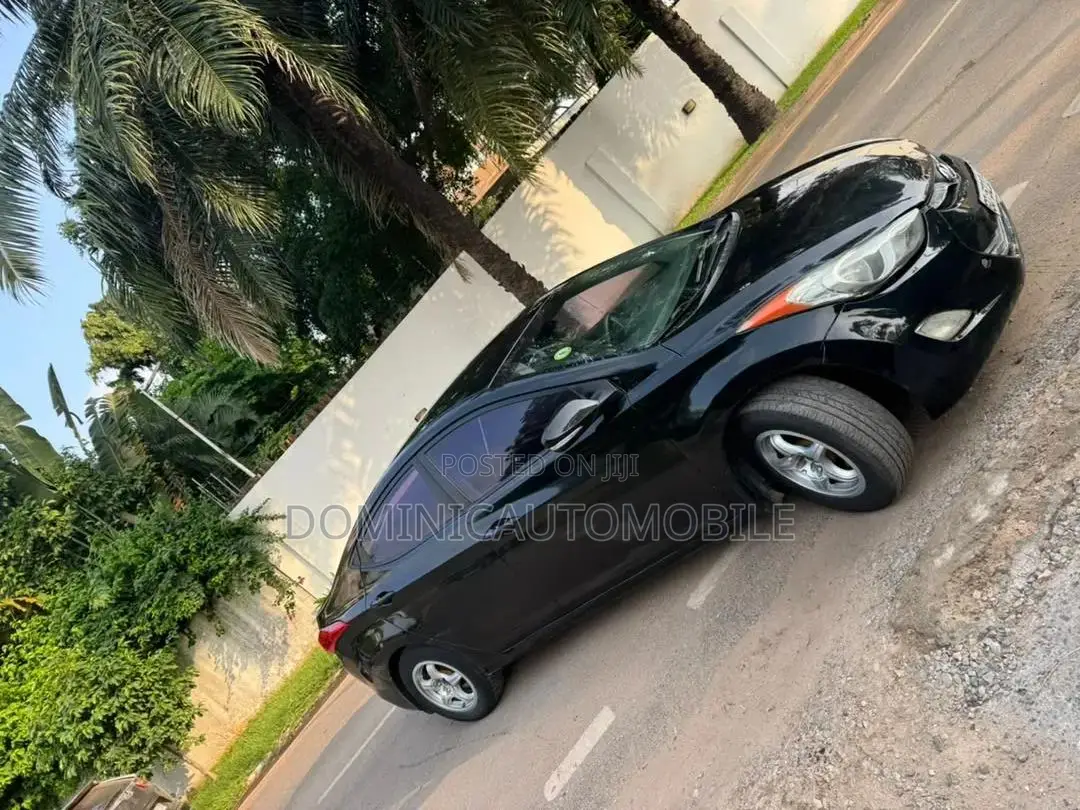 Hyundai Avante 2012 Black