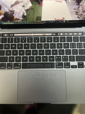 Laptop Apple MacBook Pro 2020 16GB Apple M1 SSD 1T