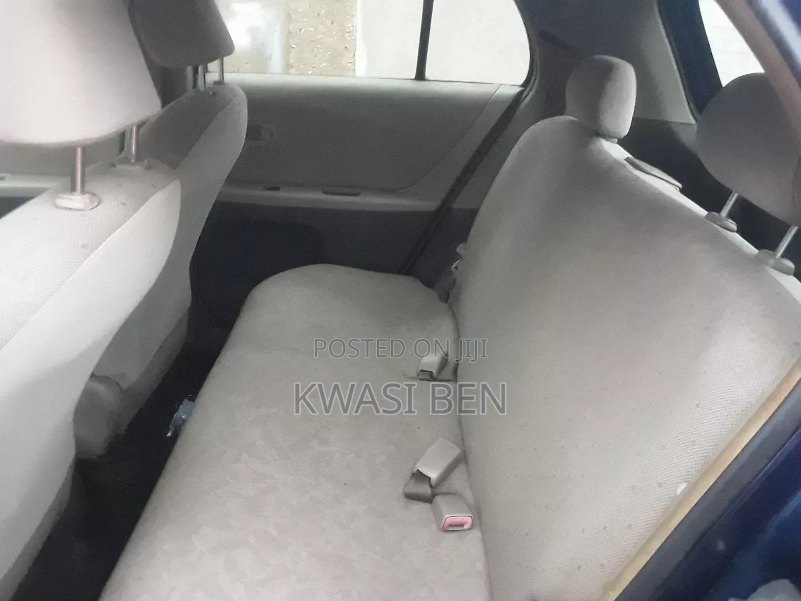 Toyota Vitz 2010 Blue