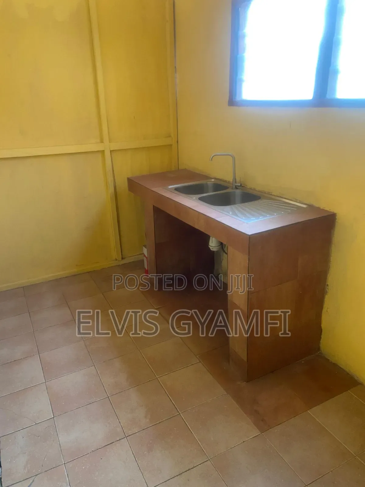 2bdrm House in Housing Down for rent