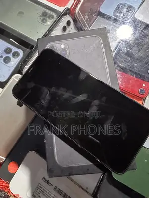 New Apple iPhone 11 Pro Max 256 GB Black