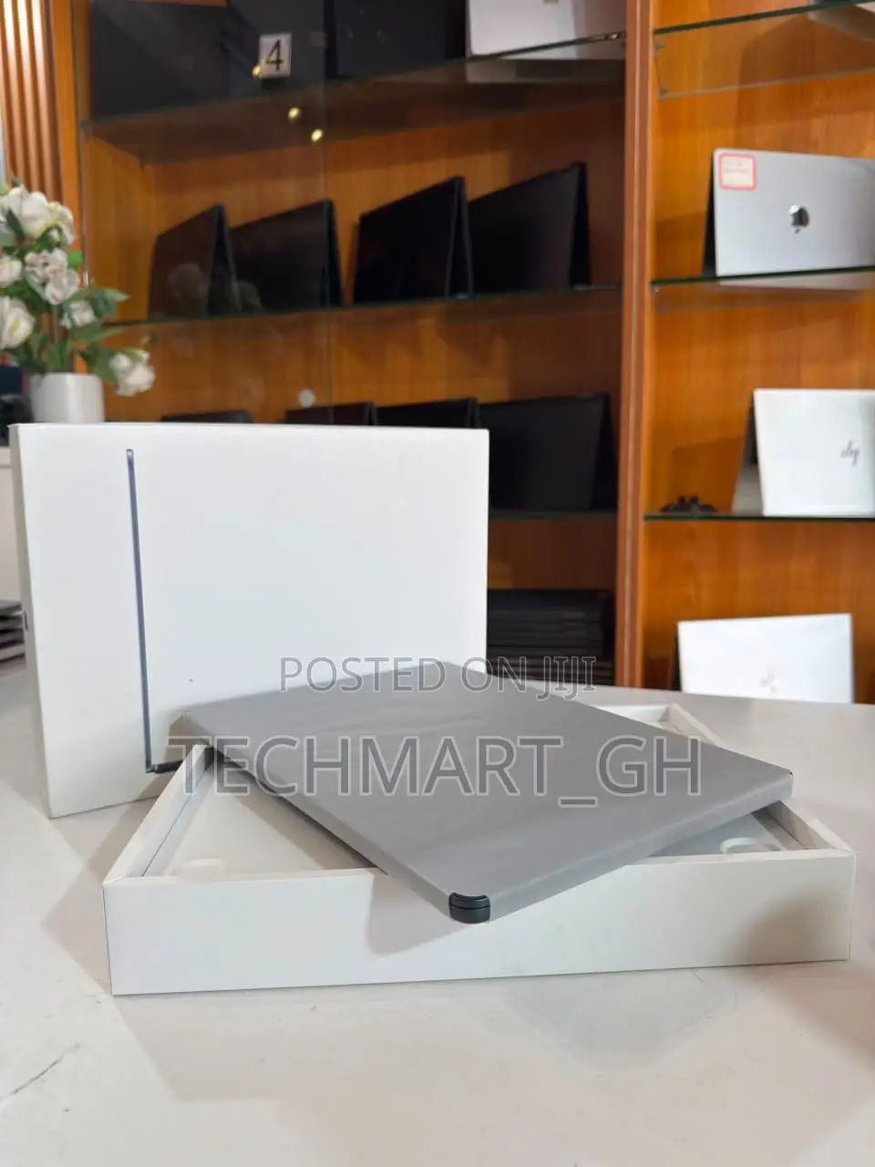 Laptop Apple MacBook Air 2024 M3 8GB Apple M3 SSD 256GB