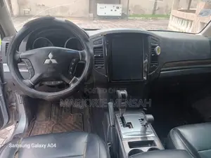 Mitsubishi Pajero IO 2011 Silver