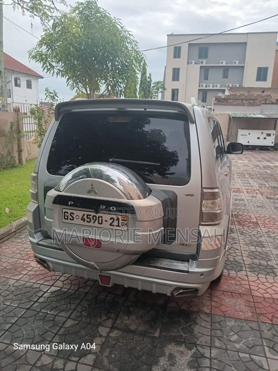 Mitsubishi Pajero IO 2011 Silver