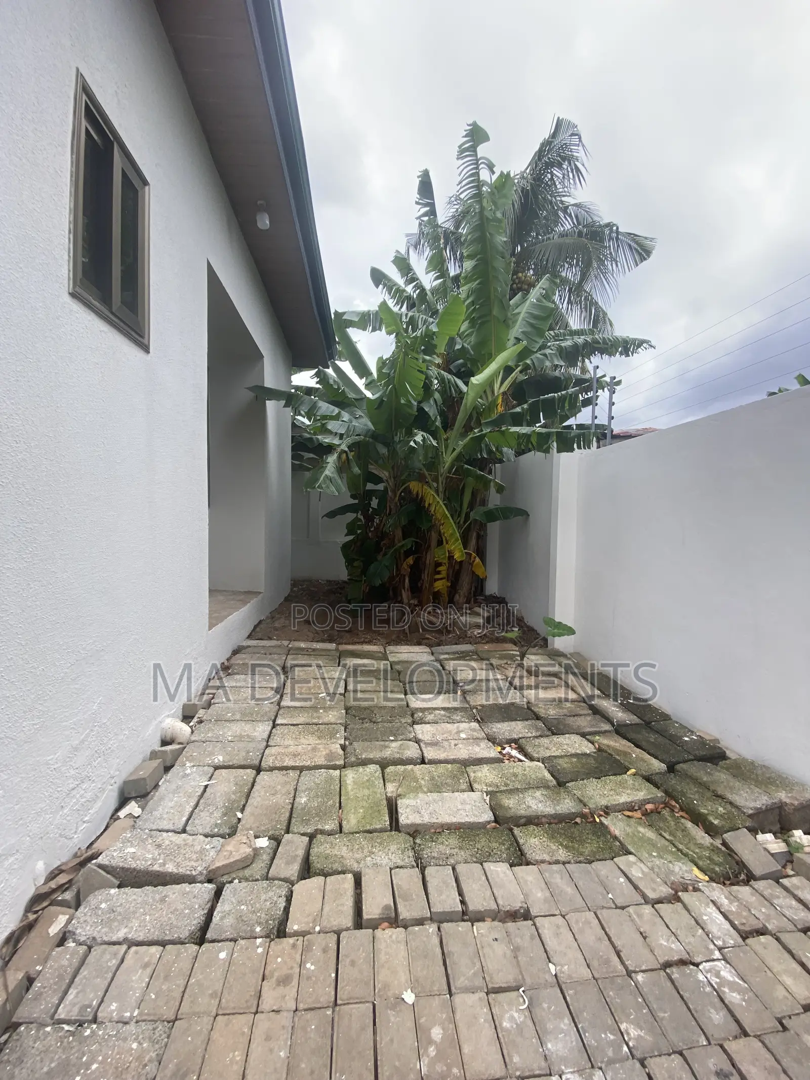 3bdrm House in Madev Realty, Tantra Hills for sale