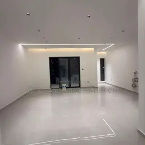 4bdrm Duplex in East Legon for sale