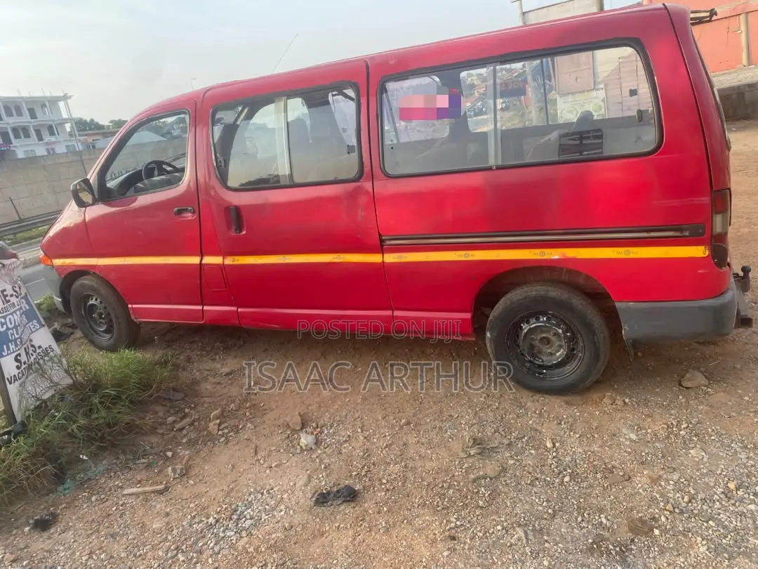 Toyota HiAce 2012 Red